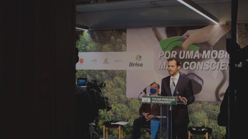 Still1222_000044-800x450